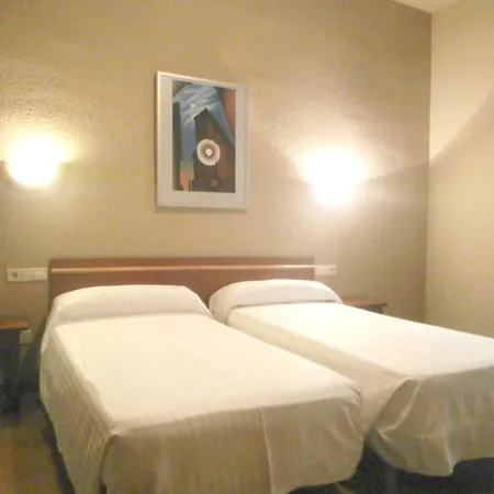 Jaume I Hotel *